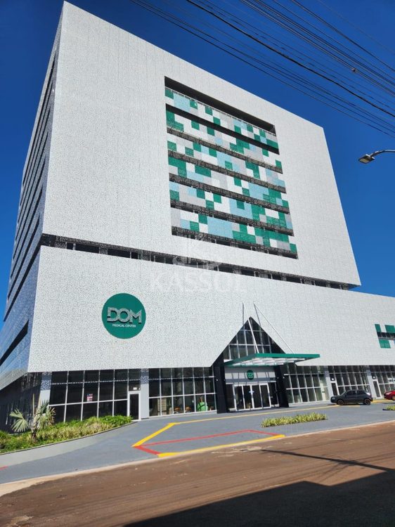 Fachada do Centro Médico DOM, em Cascavel