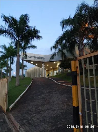 Entrada do Centro Clínico Itamed, em Foz do Iguaçu